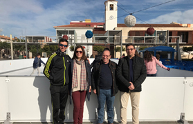 El alumnado del aula de excelencia del IES Camp de Morvedre disfruta de la pista de patinaje