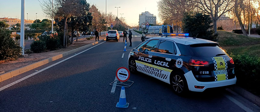 La Policía Local de Sagunto recupera dos motocicletas robadas gracias al aviso de una agente de la Vall d'Uixó fuera de servicio
