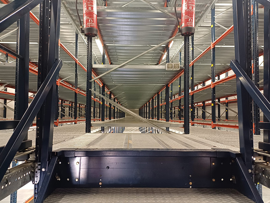 L'Ajuntament de Sagunt inicia el trasllat de l'Arxiu Industrial per a la seua millor conservació i catalogació