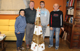 El Ayuntamiento de Sagunto adquiere a Socoltie árboles de Navidad para decorar los edificios municipales