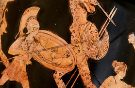 “Las Amazonas” cavalquen en el Teatre Romà