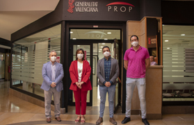 El alcalde de Sagunto visita la oficina del PROP de Puerto de Sagunto junto a la Consellera de Participación, Transparencia, Cooperación y Calidad Democrática