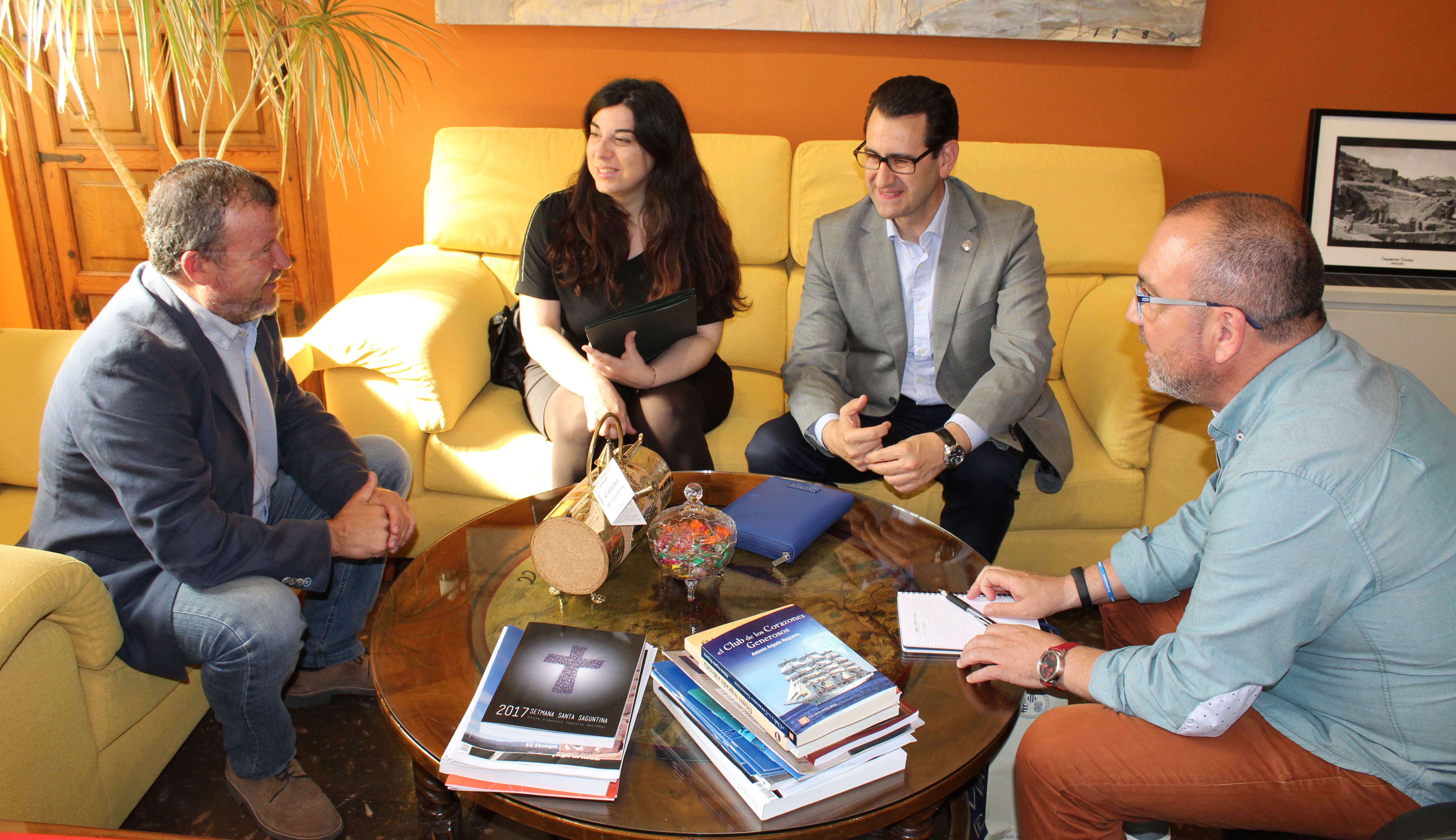 El alcalde de Sagunto se reúne con Jorge Hermosilla y Ester Alba para firmar un convenio de colaboración para la candidatura de Sagunto a Patrimonio de la Humanidad