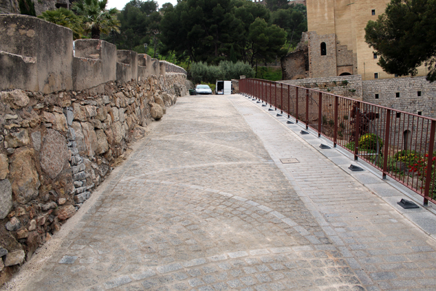 Finalitzen les obres de l'accés al Teatre Romà del carrer Castell