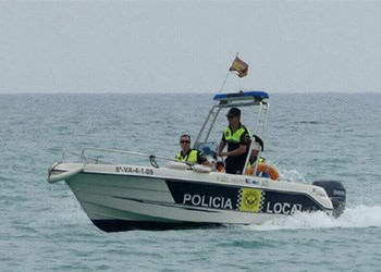 Foto embarcacion policia