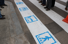El CEIP Maestro Tarrazona ja compta amb pictogrames en els passos de vianants