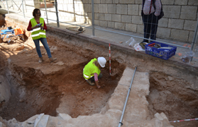 Les obres del carrer València compaginen la reurbanització de la via amb les excavacions arqueològiques
