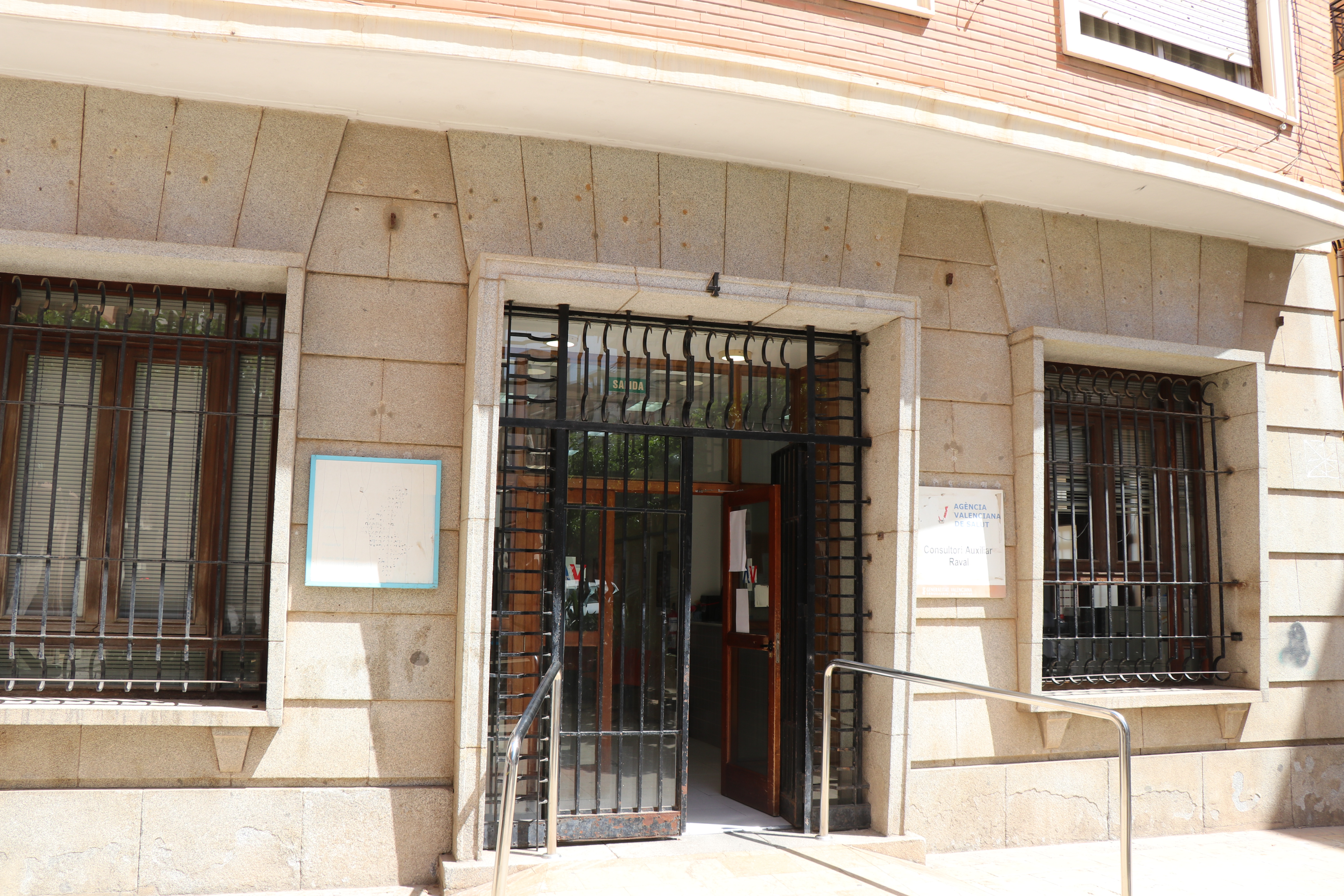 El Ayuntamiento de Sagunto asumirá el coste del traslado del consultorio de El Raval ante la falta de financiación de la Generalitat