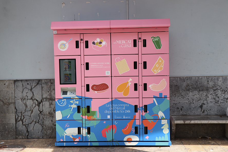 El Mercat Municipal del Port de Sagunt incorpora taquilles refrigerades per a modernitzar el servici i facilitar les compres