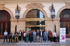  Sagunt guarda un minut de silenci pel presumpte assassinat masclista ocorregut a Madrid