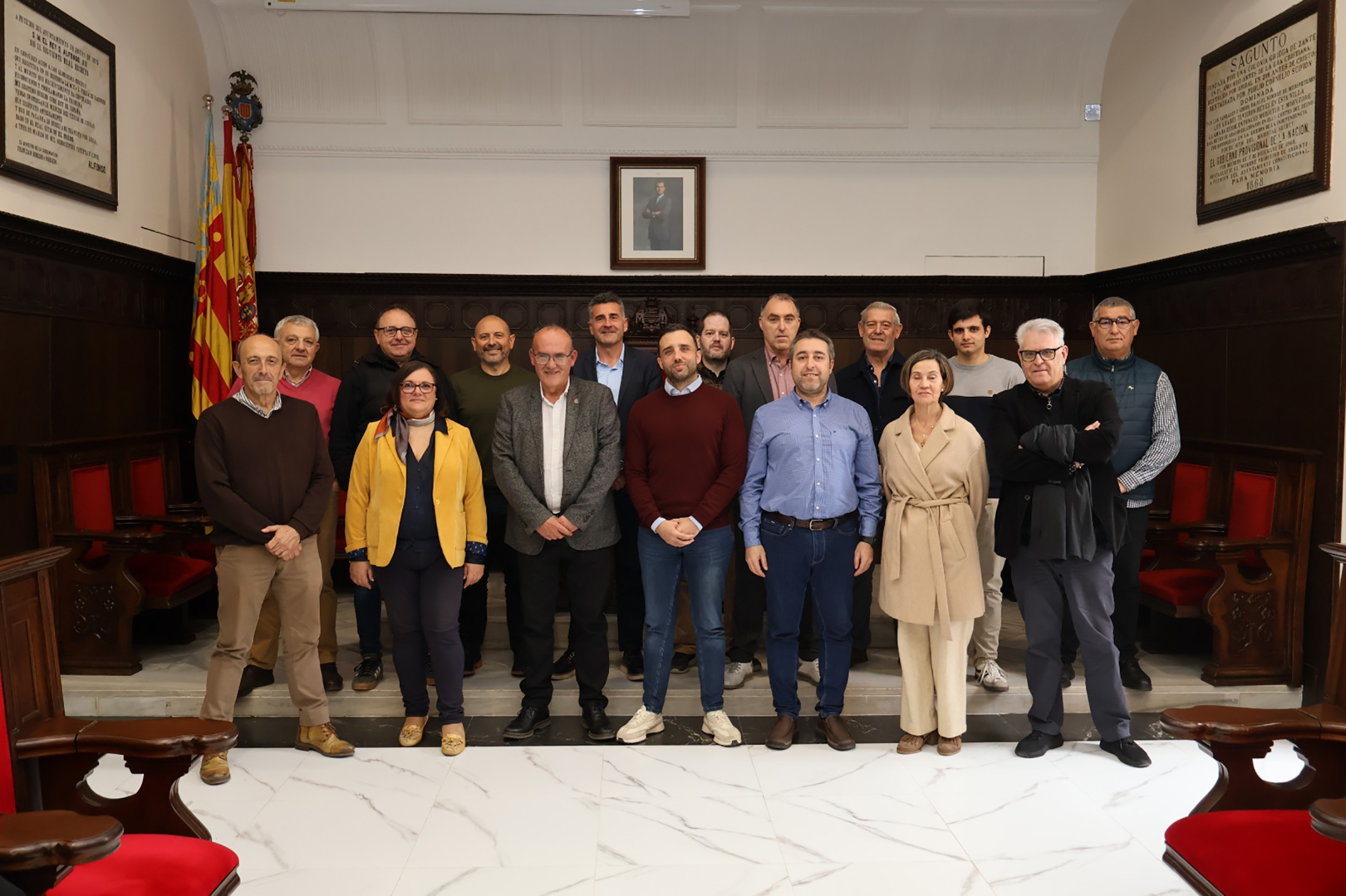 L'Ajuntament de Sagunt rep la nova directiva del Fertiberia Balonmano Puerto Sagunto