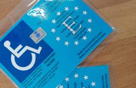 La Policia Local de Sagunt intervé 76 targetes d'estacionament per a vehicles que transporten persones amb mobilitat reduïda per fer-ne un mal ús