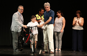 L’alumnat arreplega els premis de la gala PremiaT 2018 d’Educació Vial