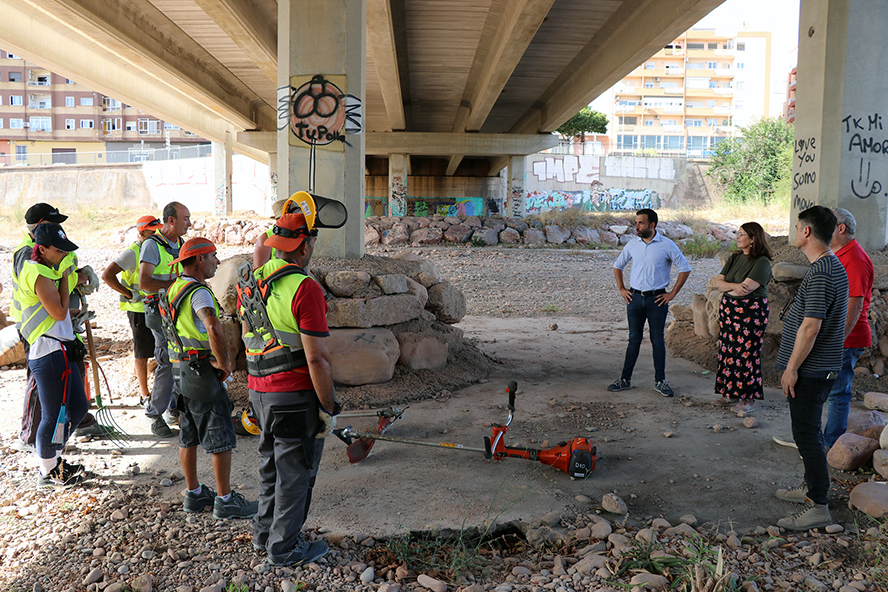 La Concejalía de Agricultura avanza en la prevención de riesgos hidrológicos en el cauce del río Palancia