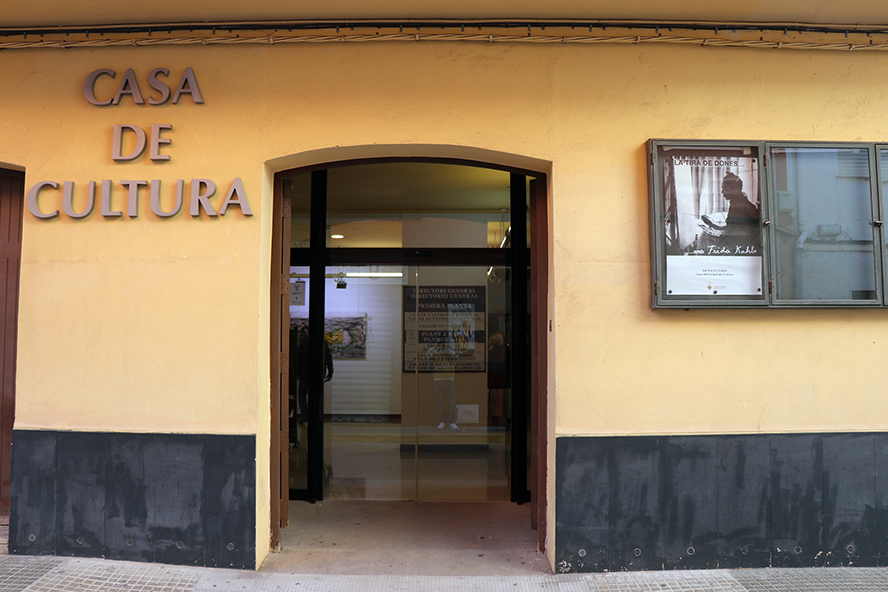 La Cochera Cabaret representa la comèdia 'Un secreto a voces' este divendres 18 d'octubre