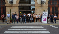 Sagunto guarda un minuto de silencio por el presunto asesinato machista ocurrido ayer en Cartagena