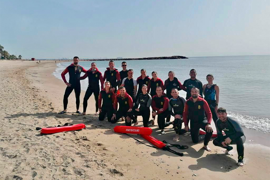 La Policia de Platges realitza una acció formativa impartida per la UME sobre Salvament Aquàtic i Socorrisme en Aigües Obertes