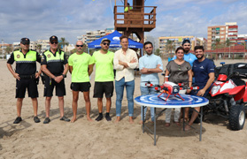 La platja del Port de Sagunt acull la demostració d'un dron de salvament