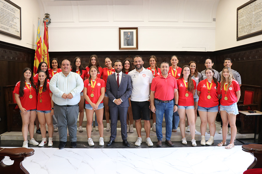 El Ayuntamiento de Sagunto felicita al juvenil del BM Morvedre por el campeonato de España conseguido en casa