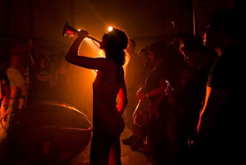 Sagunt acomiada el seu any de Capitalitat Cultural Valenciana amb ‘Manes’ de La Fura dels Baus