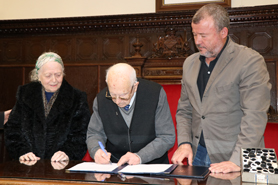 José Tarazona García dona a l'Ajuntament de Sagunt el seu arxiu fotogràfic dels anys 50 i 60 